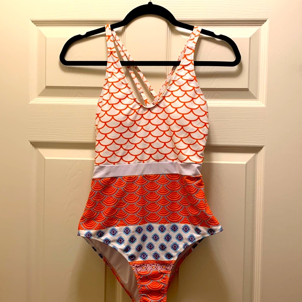 Cupshe orange and white one piece